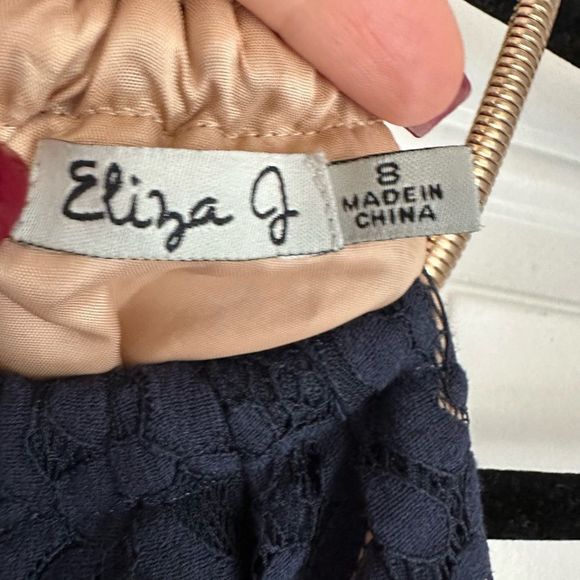 Eliza J Navy Blue Lace Halter Dress nude gold neck detail size 8 - Picture 4 of 8